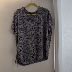 NEW Simply Vera Vera Wang Black and Gray Ruched Relaxed T-Shirt